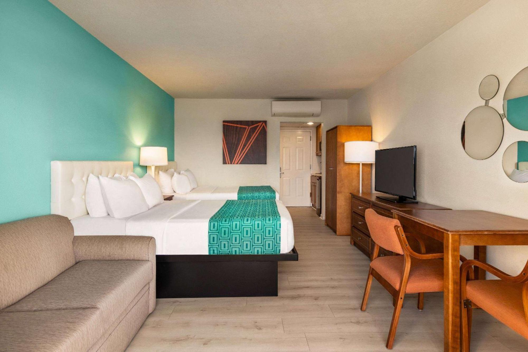 Howard Johnson By Wyndham Ocean City Oceanfront Экстерьер фото