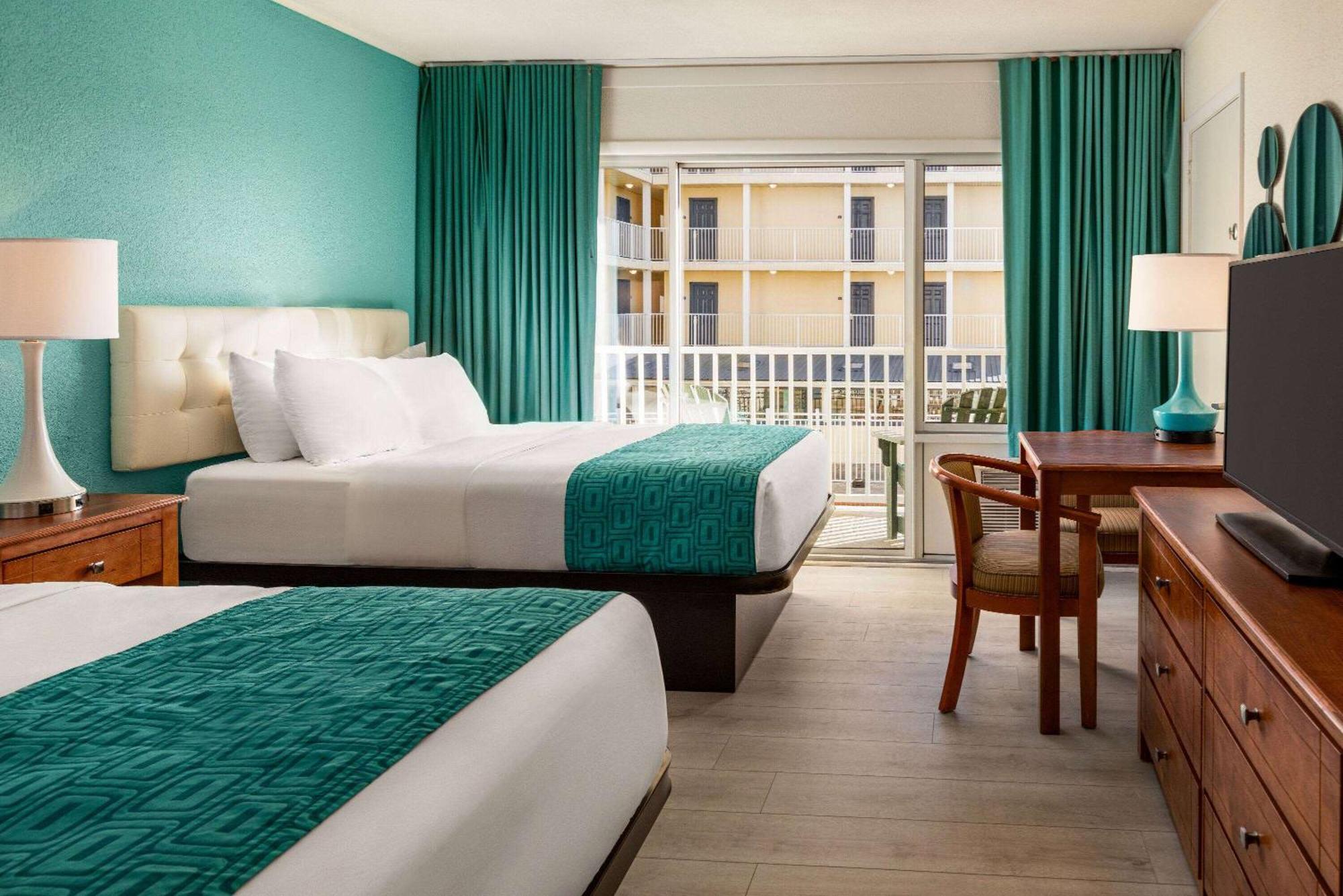 Howard Johnson By Wyndham Ocean City Oceanfront Экстерьер фото